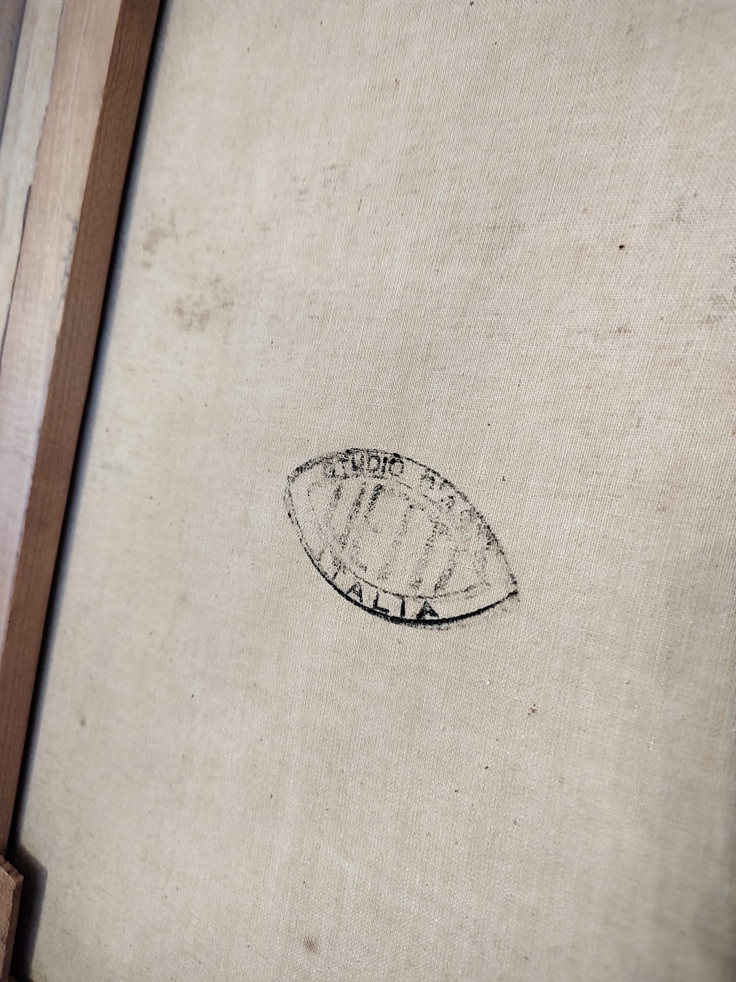 Scena Urbana sotto la Pioggia – Olio su Tela di Lietti (58×48 cm)