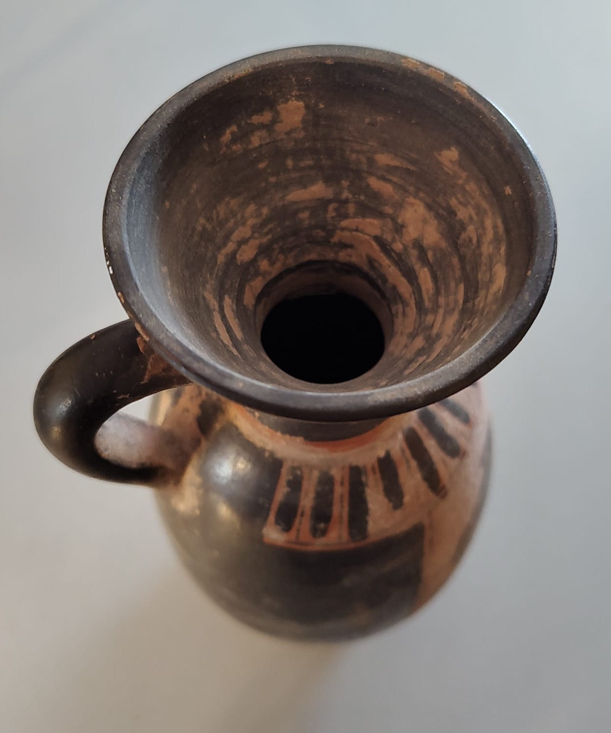 Vaso ceramico in stile greco nero – Riproduzione decorativa