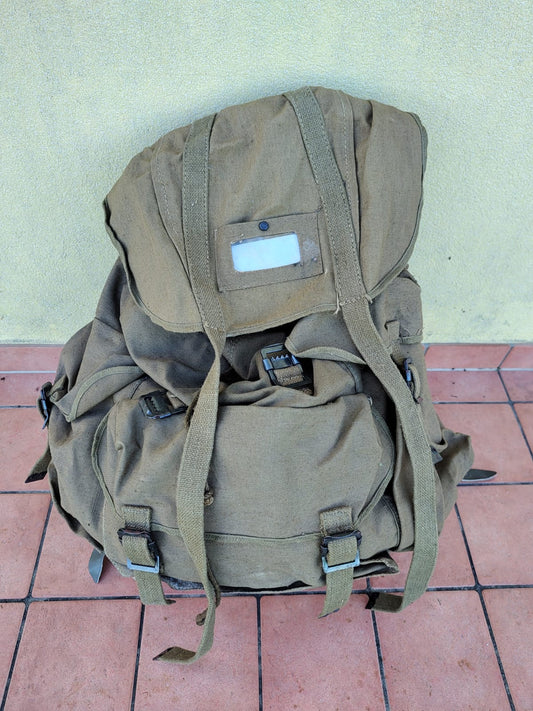 Zaino Militare Originale URSS con Struttura in Ferro (35L) – Anni ’70/’80