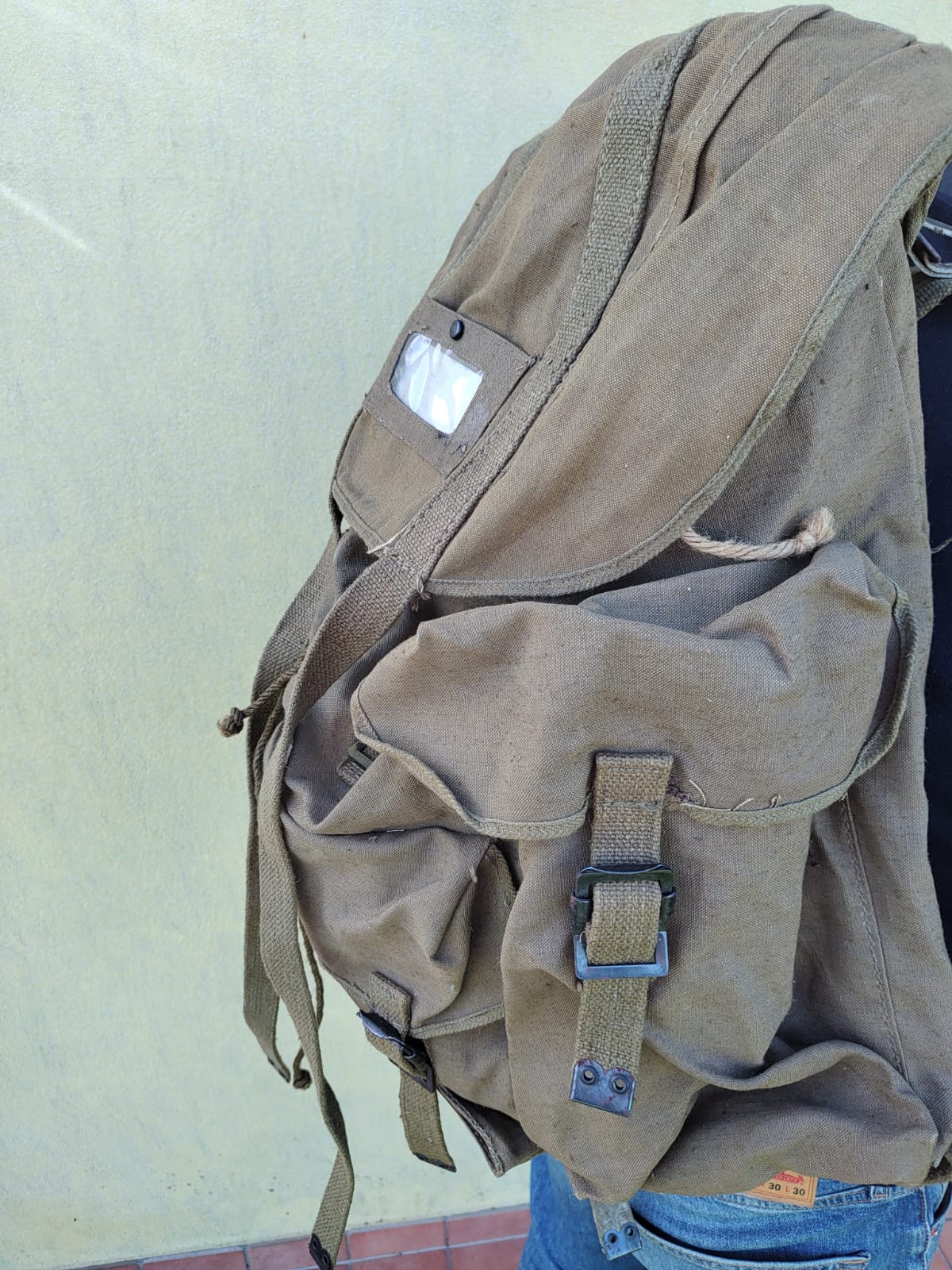 Zaino Militare Originale URSS con Struttura in Ferro (35L) – Anni ’70/’80